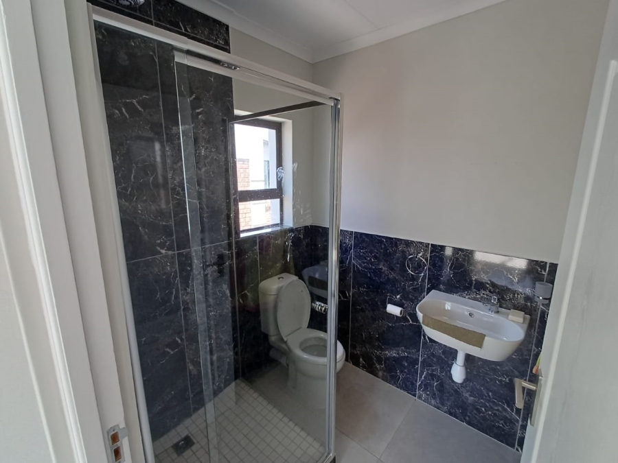 To Let 2 Bedroom Property for Rent in Albertinia Western Cape